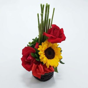 Girassol e Rosas Arranjo