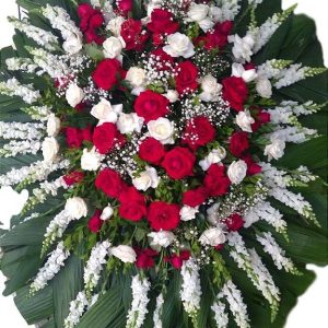 Coroa de Flores com Rosas e Boca de Leão