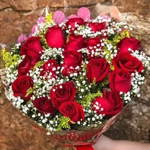 Buquê de Rosas Vermelhas ou Coloridas com 18 unds.