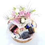 Cesta com Lírios e Rosas Luxo