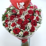 Buquê de Rosas com Balão